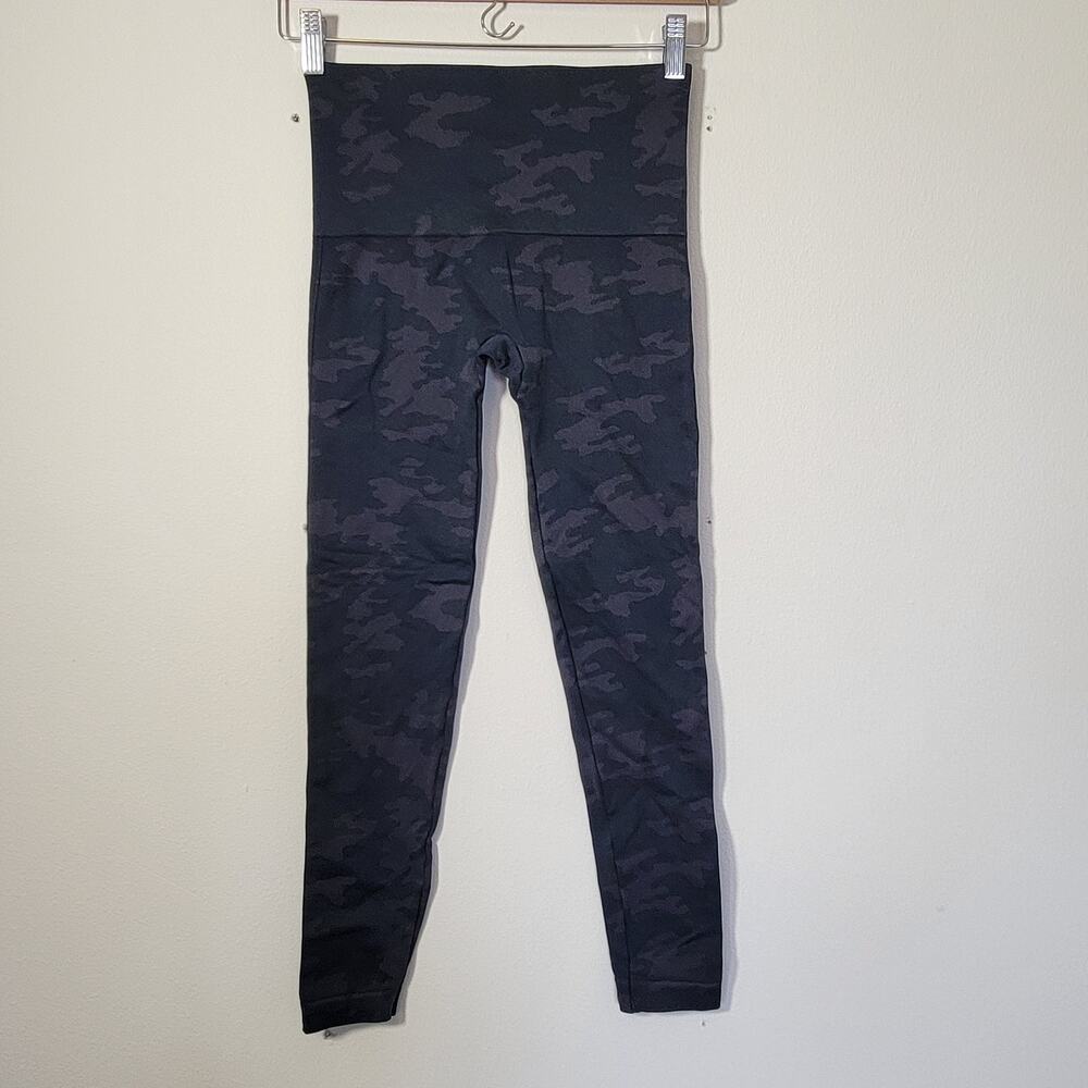 Spanx Camo Cropped Leggings Activewear Athleisure Travel Lounge Womens Medium
